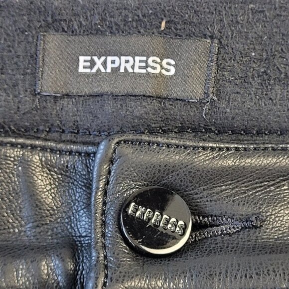 Express woman’s black laid leather skinny high rise pants size 8 - Picture 10 of 13